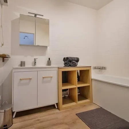 Joli T2 Lumineux Avec Balcon Et Wifi - Proche Cv Appartement Aix-en-Provence Buitenkant foto