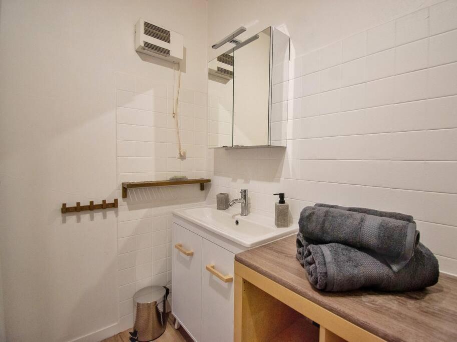 Joli T2 Lumineux Avec Balcon Et Wifi - Proche Cv Aix-en-Provence