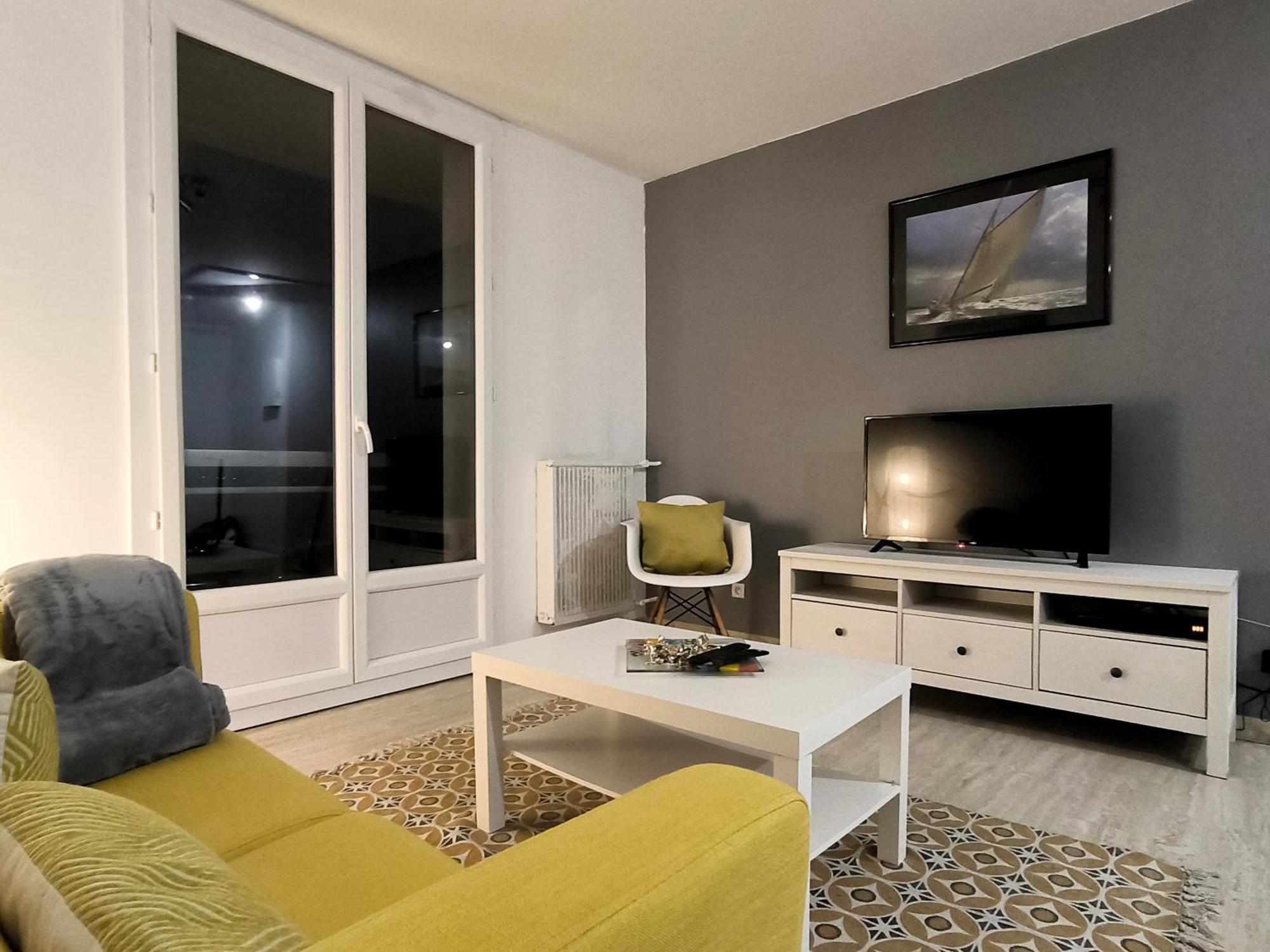 Joli T2 Lumineux Avec Balcon Et Wifi - Proche Cv Apartment Aix-en-Provence