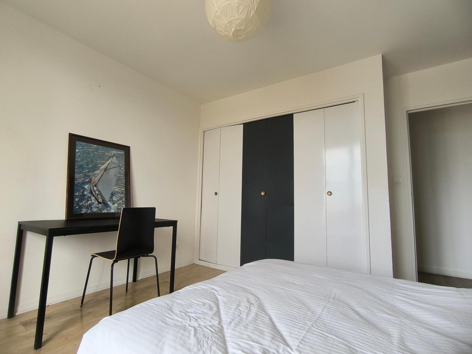 Joli T2 Lumineux Avec Balcon Et Wifi - Proche Cv